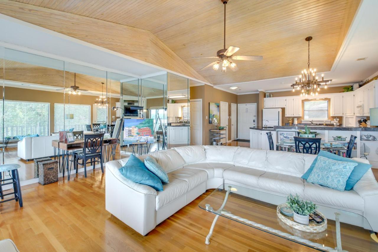 Spacious Hot Springs Penthouse Stunning Lake View ภายนอก รูปภาพ